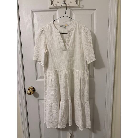 C&C California White Shift Dress - Picture 2 of 5